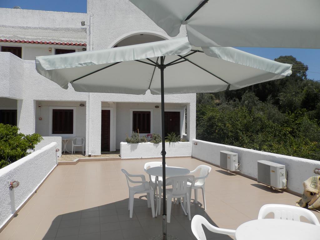 Aeolos Hotel Apartments Gythio Exterior photo