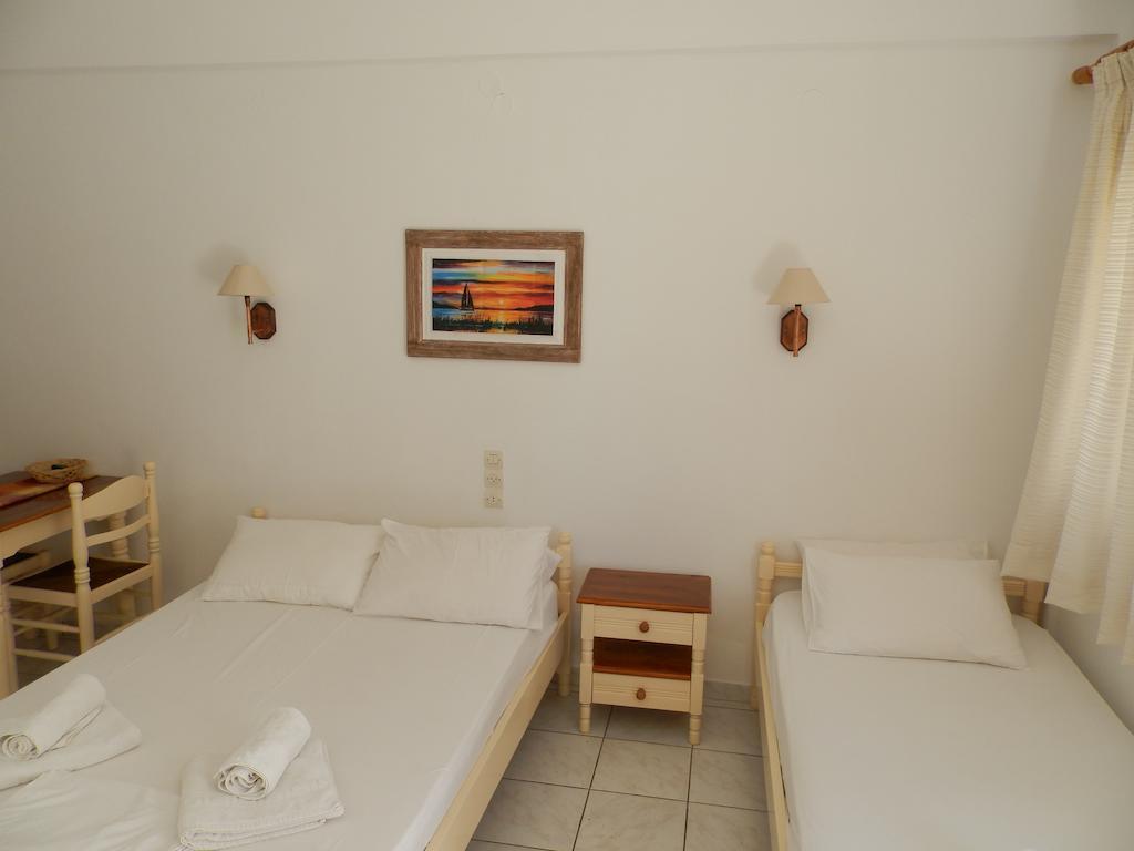 Aeolos Hotel Apartments Gythio Exterior photo