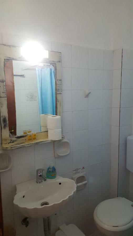 Aeolos Hotel Apartments Gythio Exterior photo