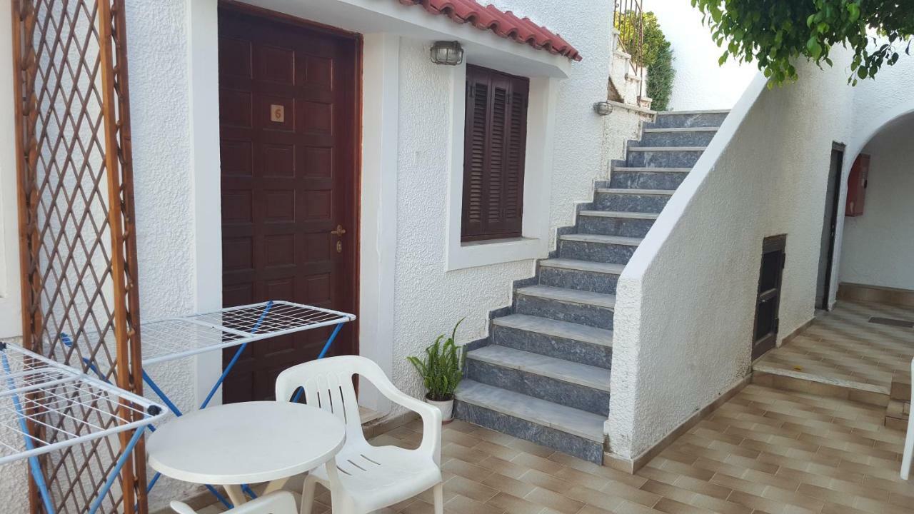 Aeolos Hotel Apartments Gythio Exterior photo