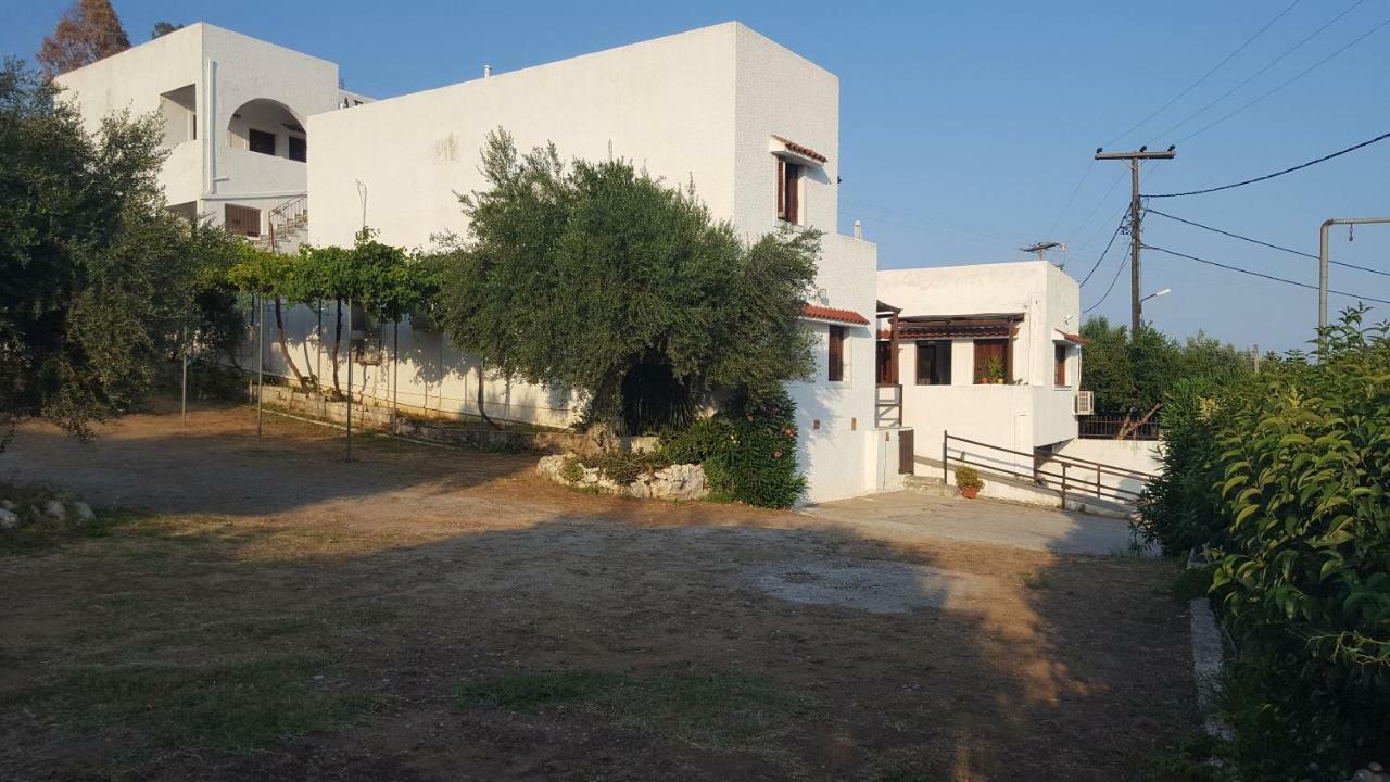 Aeolos Hotel Apartments Gythio Exterior photo